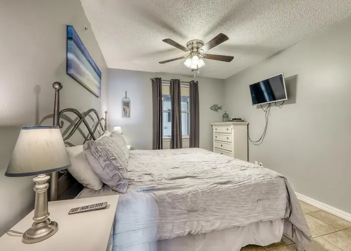 Royal Palms Apartment *