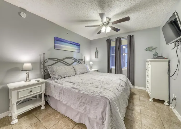Royal Palms Apartment *